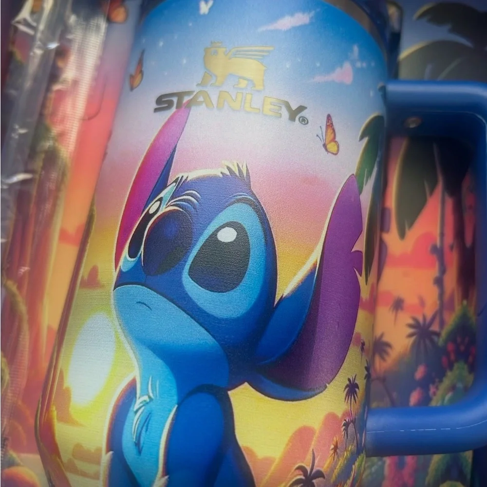 Stanley Blue & Purple Stitch Sunset Quencher Tumbler : new in box - Picture 4 of 4